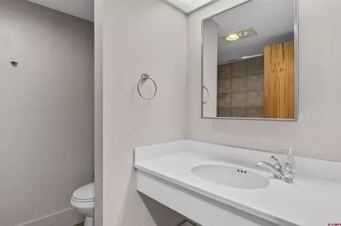 Bath - 6 Emmons Rd #351, Crested Butte, CO 81225 photo 1 of 2