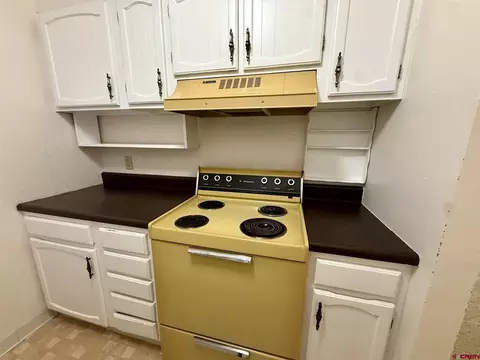 Kitchen - 34237 N Highway 550 # 27, Durango, CO 81301 photo 2 of 3