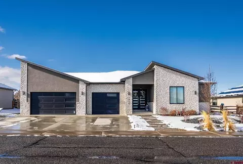 3900 Mount Hayden Dr, Montrose, CO 81403