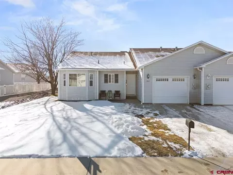 1963 Sneffels St, Montrose, CO 81401