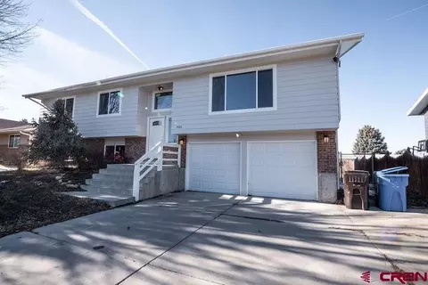 1426 Manchester Dr, Montrose, CO 81401