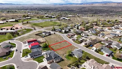1225 La Mesa Cir, Rangely, CO 81648 photo 5