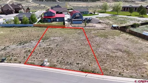 1215 La Mesa Cir, Rangely, CO 81648 photo 2