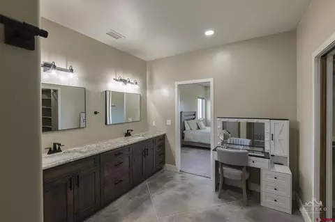 Bath - 1809 Snaffle Bit Rd, Delta, CO 81416 photo 1 of 5