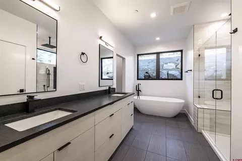 Bath - 1124 Twin Buttes Ave, Durango, CO 81301 photo 7 of 10