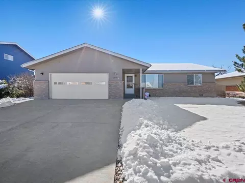 2034 James St, Montrose, CO 81401