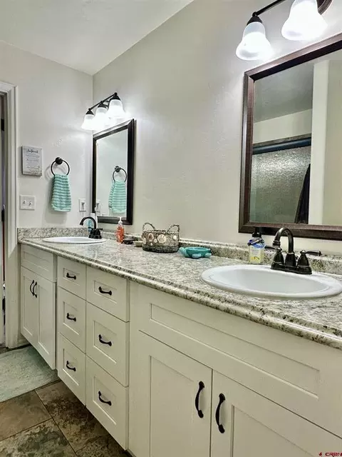 Bath - 165 SEagle Ave, Cedaredge, CO 81413 photo 2 of 5