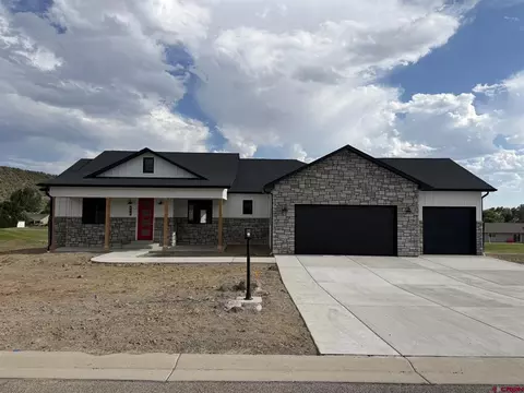 950 SE Fairway, Cedaredge, CO 81413