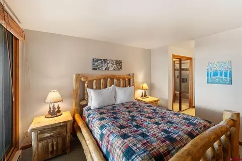 Bedroom - 11 Snowmass Rd #638, Crested Butte, CO 81224 photo 5 of 6