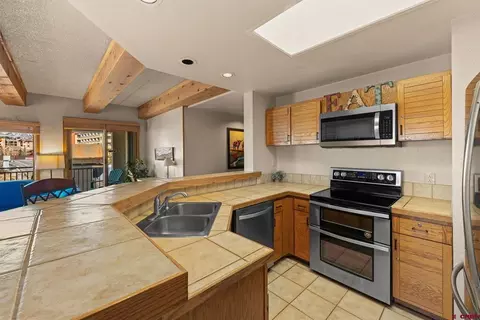 Kitchen - 11 Snowmass Rd #638, Crested Butte, CO 81224 photo 2 of 4