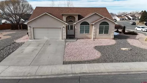 3215 Meadows Pkwy, Montrose, CO 81401