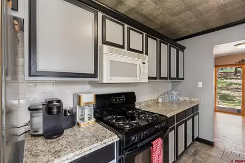 Kitchen - 959 Sierra Dr, Durango, CO 81301 photo 3 of 3