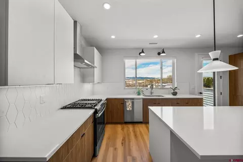 Kitchen - 209 Treeline St, Durango, CO 81303 photo 2 of 4