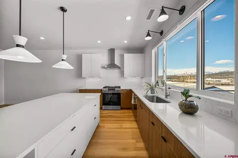 Kitchen - 209 Treeline St, Durango, CO 81303 photo 4 of 4