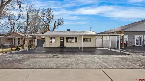 918 S 10th St, Montrose, CO 81401