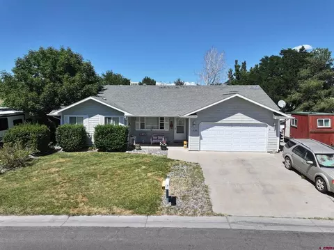 1649 Sneffels St, Montrose, CO 81401