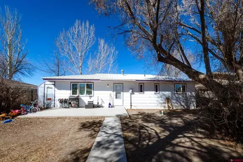 207 Bonney Dr, Alamosa, CO 81101