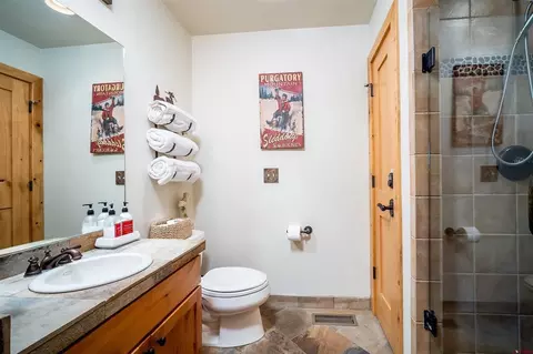 Bath - 46 Limestone Ct, Durango, CO 81301 photo 2 of 4