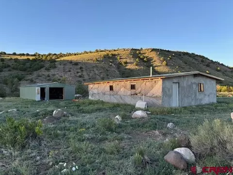 406 Canyon Rd, Capulin, CO 81124