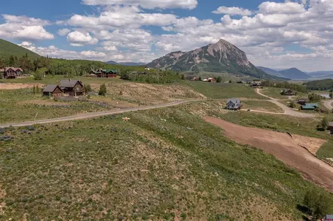351 Meadow Dr, Crested Butte, CO 81224