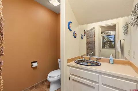 Bath - 607 Oak Dr, Durango, CO 81301 photo 3 of 3