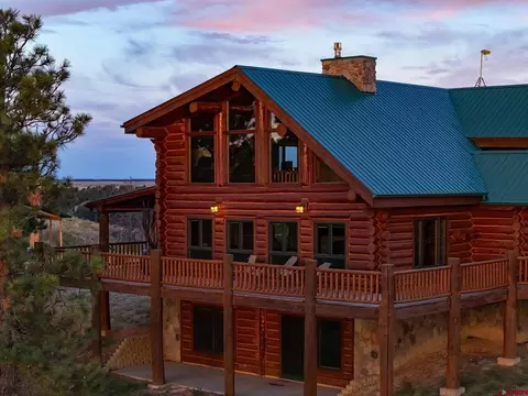 56 Lost Cabin Dr, Sundance, WY 82729