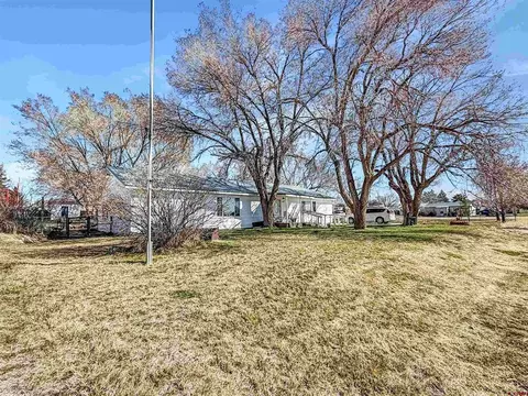 412 W 1st St, Dove Creek, CO 81324
