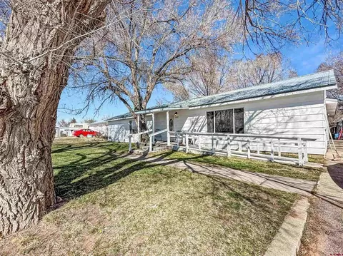 412 W 1st St, Dove Creek, CO 81324
