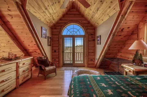 Bedroom - 1001 Soaring Eagle Ct, Chromo, CO 81128 photo 3 of 4