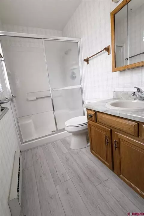 Bath - 675 Veinte Dr, Delta, CO 81416 photo 1 of 4