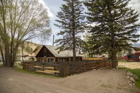 103 W 10 12 St, Creede, CO 81130