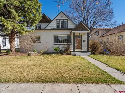 1124 N 1st St, Montrose, CO 81401