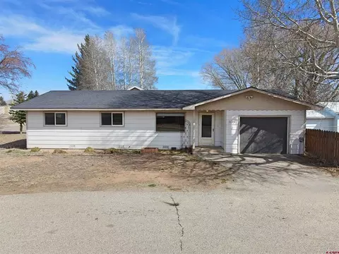 406 6th St, La Jara, CO 81140