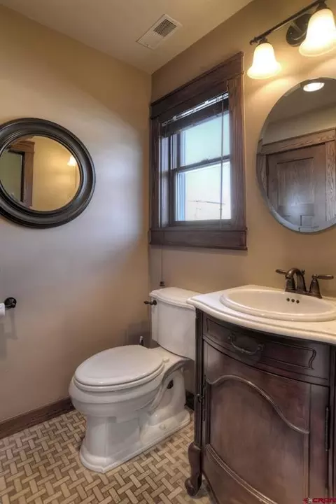 Bath - 270 E College Dr #202, Durango, CO 81301 photo 3 of 4