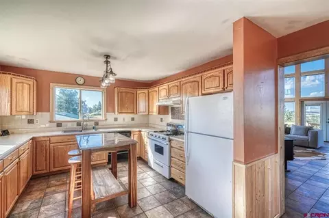 Kitchen - 741 Wolf Rd, Hartsel, CO 80449 photo 2 of 4