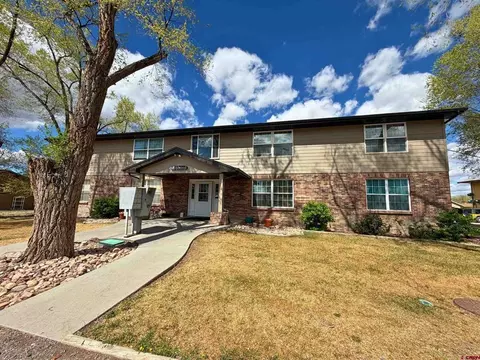 535 S 11th St #8, Montrose, CO 81401