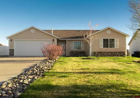 1512 Branding Iron Dr, Montrose, CO 81401
