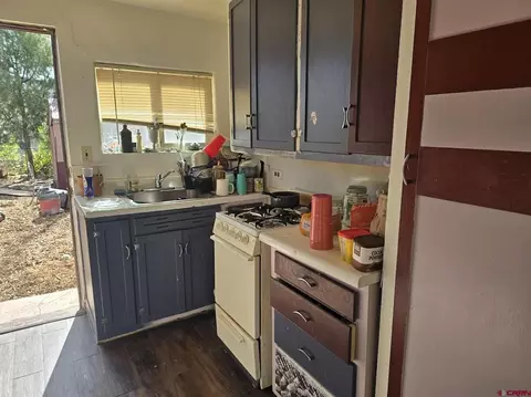 Kitchen - 3100 W 3104 W 2nd Ave, Durango, CO 81301 photo 4 of 4