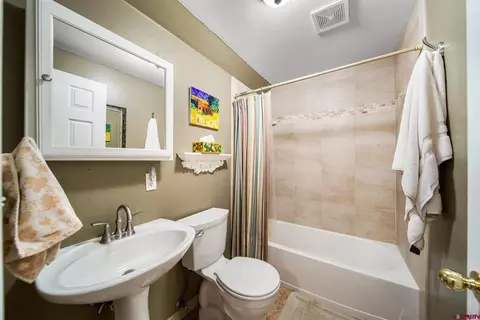 Bath - 685 Fantango Rd, Durango, CO 81301 photo 3 of 3
