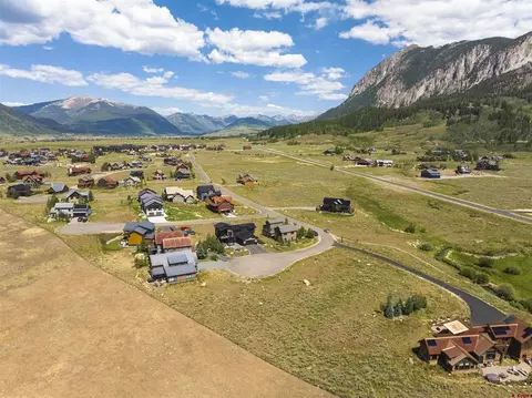 729 S Avion Dr, Crested Butte, CO 81224