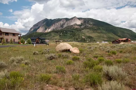 729 S Avion Dr, Crested Butte, CO 81224
