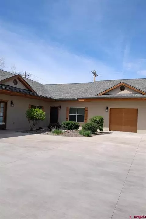 235 N Chestnut St, Cortez, CO 81321