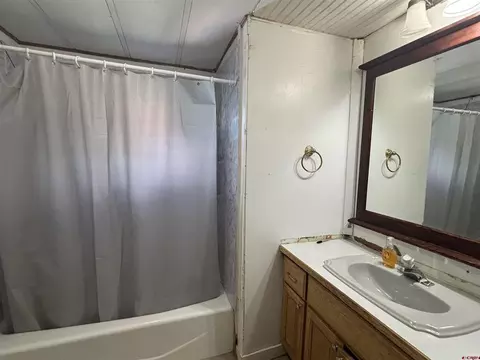 Bath - 2400 Arroyo Dr # 36, Durango, CO 81301 photo 1 of 1
