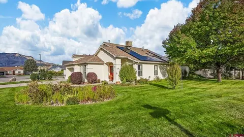 18 Willow Creek Ct, Parachute, CO 81635