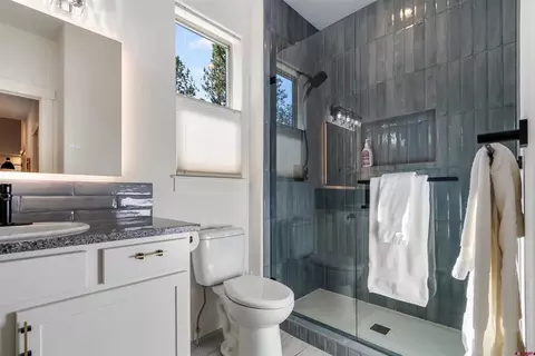 Bath - 115 Big Bend Ct, Durango, CO 81301 photo 3 of 4