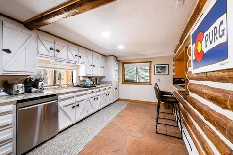 Kitchen - 182 Beaver Cir, Durango, CO 81301 photo 3 of 5