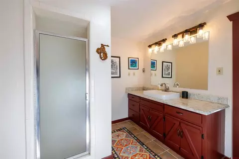 Bath - 182 Beaver Cir, Durango, CO 81301 photo 3 of 5