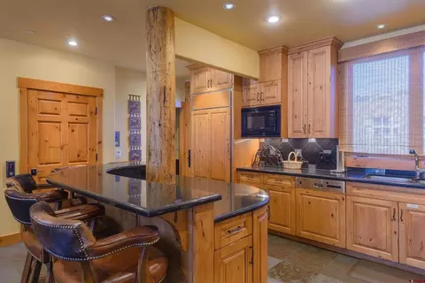 Kitchen - 16 Snowmass Rd #7, Crested Butte, CO 81225 photo 4 of 4