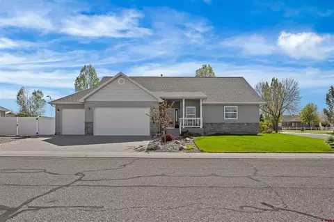 3304 Wheat Grass Dr, Montrose, CO 81401