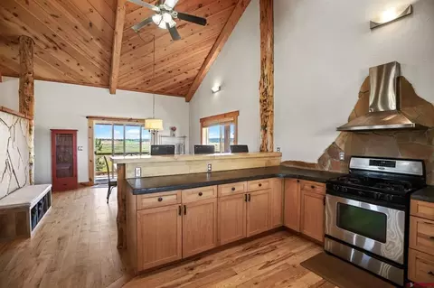 Kitchen - 262 Oxford Meadows Dr, Ignacio, CO 81137 photo 7 of 8